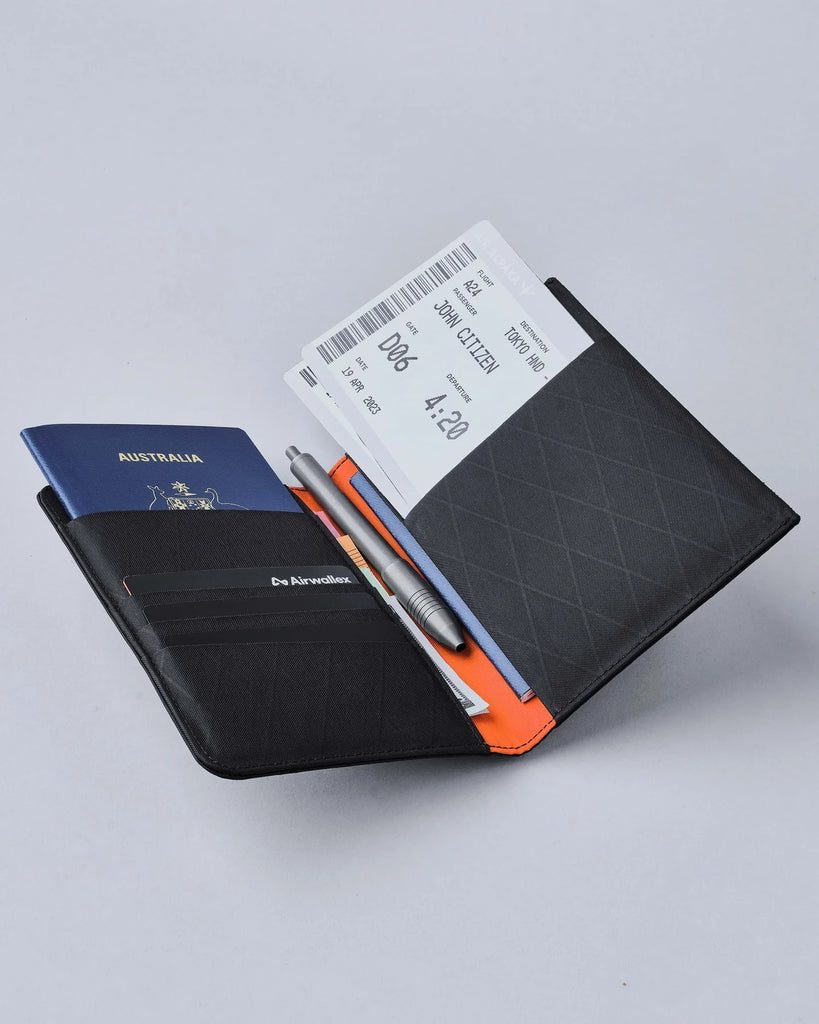 ALPAKA Bifold Passport Wallet
