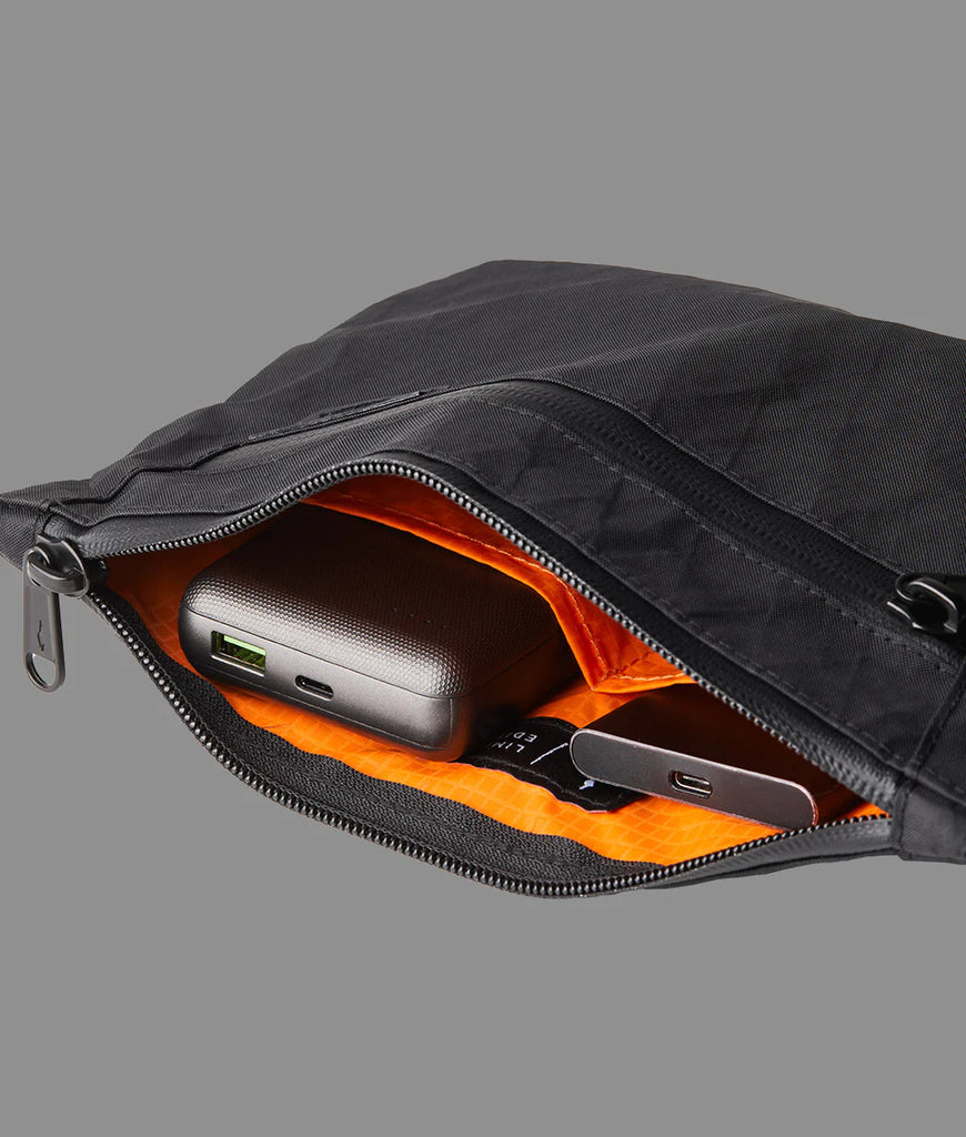 ALPAKA Zip Pouch Max