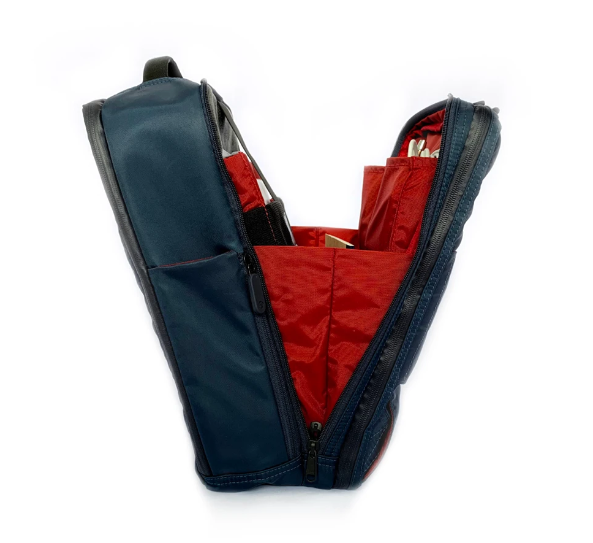 Quiver X Multifunction Bag